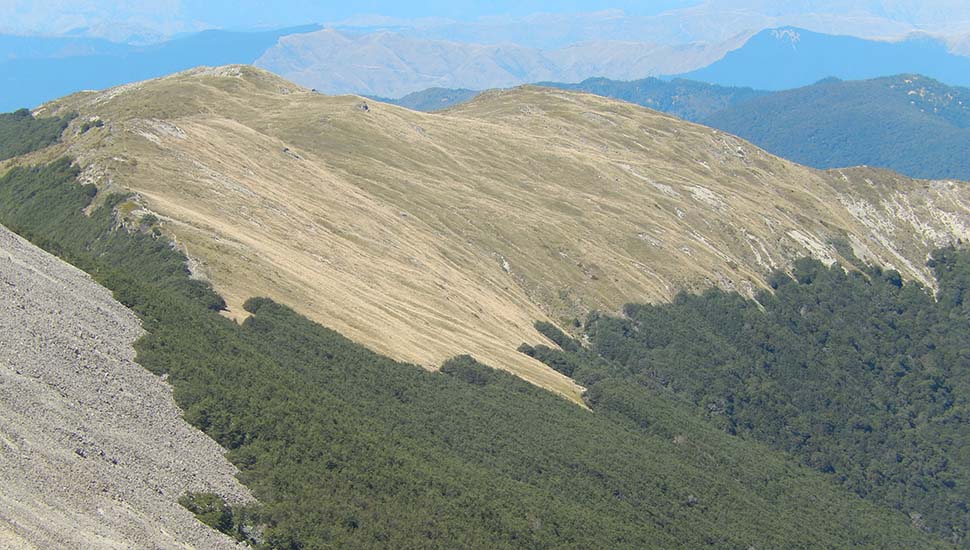 The way ahead from Slaty Peak, looking south over Ada Flat