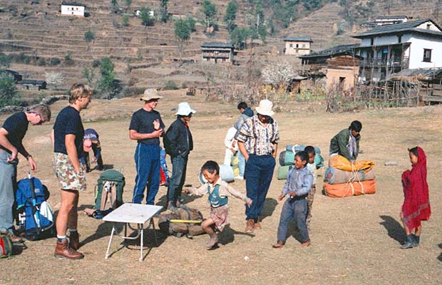 Morning at Jiri with the local ragamuffins ... waiting to move off.