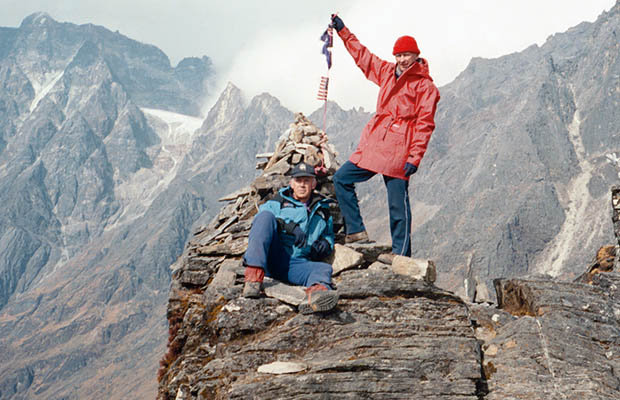 Self and Mal on one of the Passes between Lukla and the Hinku Valley.