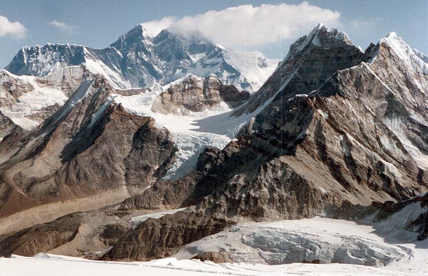 Looking north to Nuptse, Everest and Lhotse peaks.
