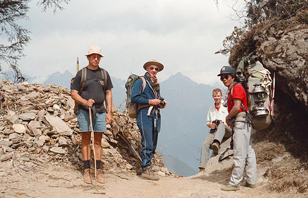 Martin, Mal, Russell and Dorje before descending into the Dudh Kosi valley