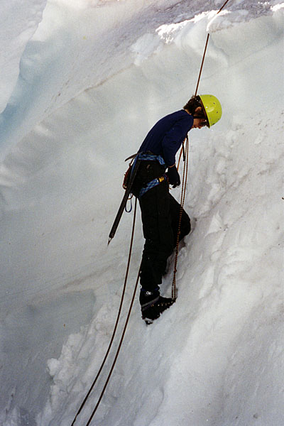 Crevasse extraction training for Lucy