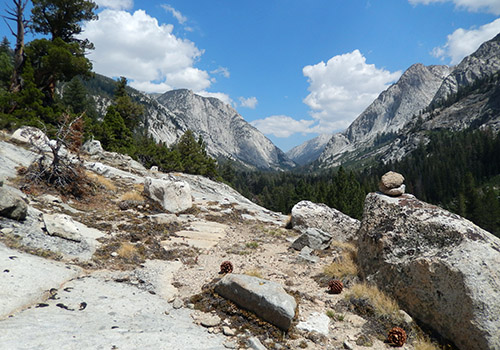 I finally discover the shortcut from the JMT to Mono Creek Trail